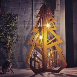 3D graphic christmas tree prop.