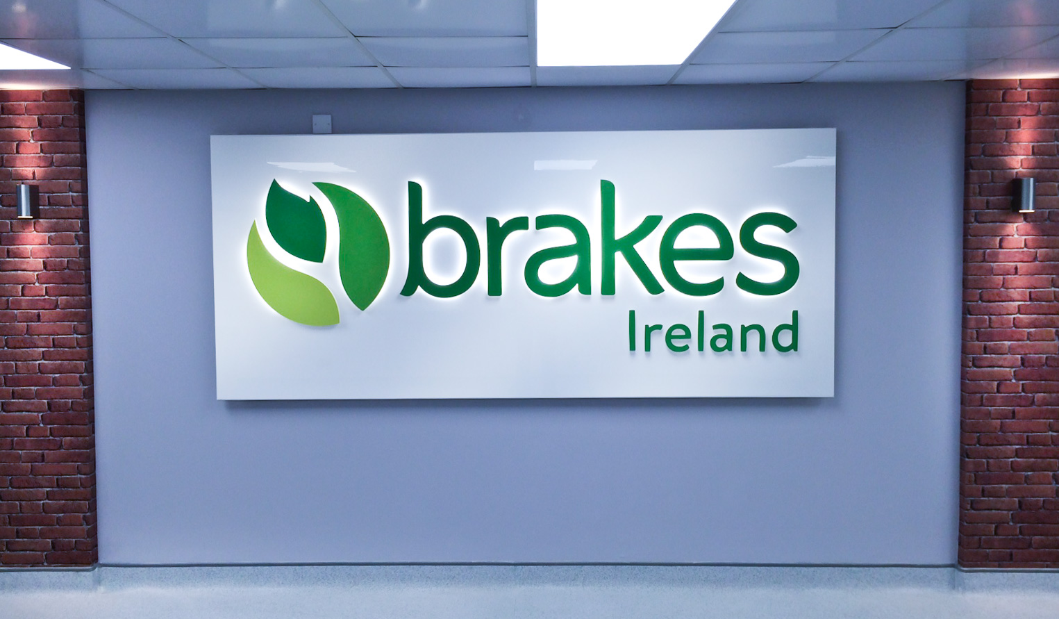 Brakes Kitchen Showroom headline image